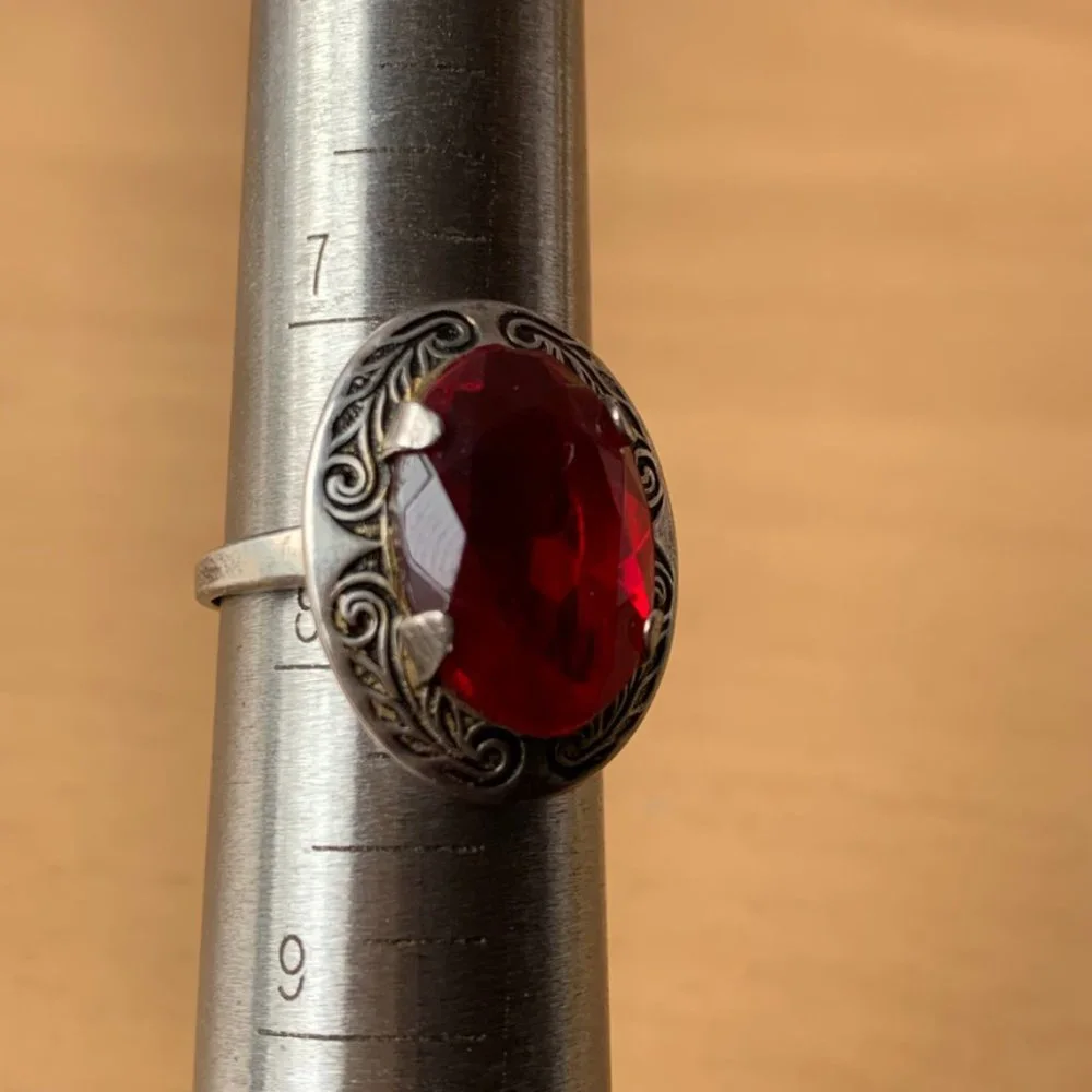 N/A beautiful red